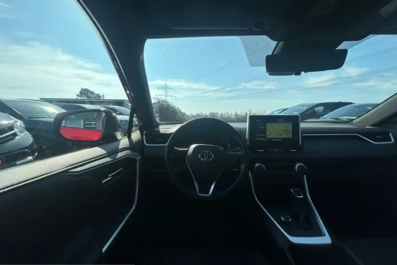 Toyota RAV4 din 2022 cu 49.540 km - oferta TOY199735 - foto 11