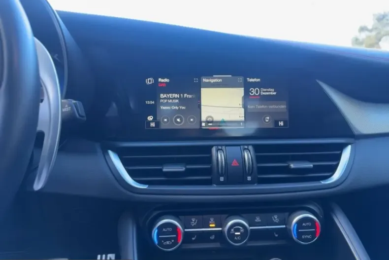 Alfa Romeo Giulia din 2023 cu 11.100 km - oferta ALF199737 - foto 8