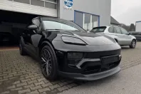 Porsche Macan din 2025 cu 6.000 km - oferta POR199739 - foto 1