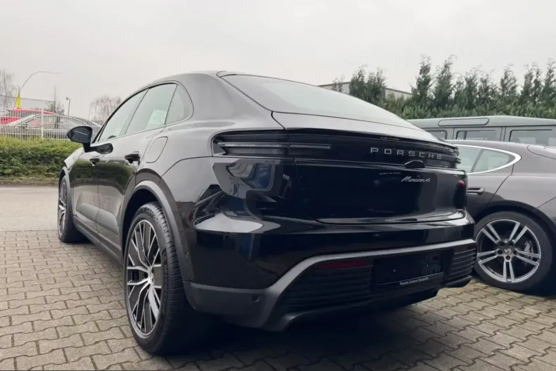 Porsche Macan din 2025 cu 6.000 km - oferta POR199739 - foto 4