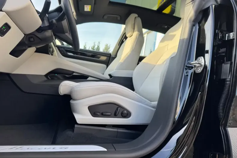 Porsche Macan din 2025 cu 6.000 km - oferta POR199739 - foto 7