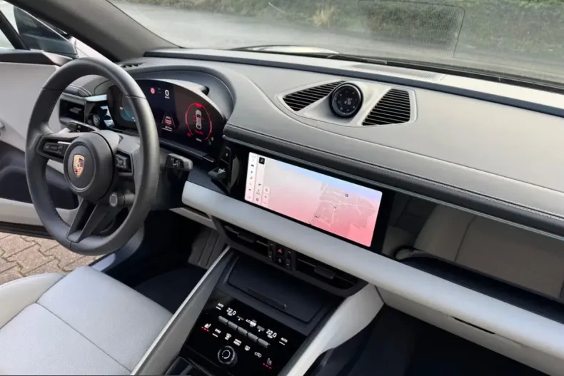 Porsche Macan din 2025 cu 6.000 km - oferta POR199739 - foto 14