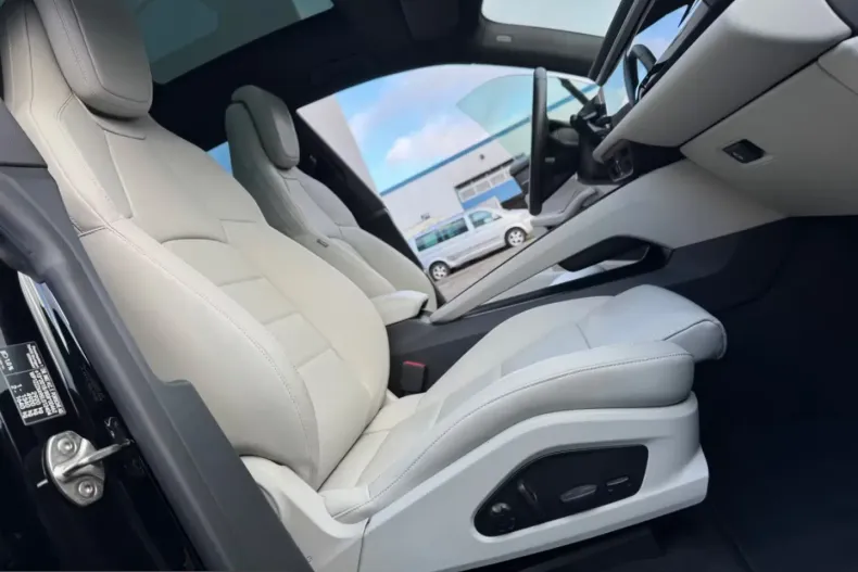 Porsche Macan din 2025 cu 6.000 km - oferta POR199739 - foto 18