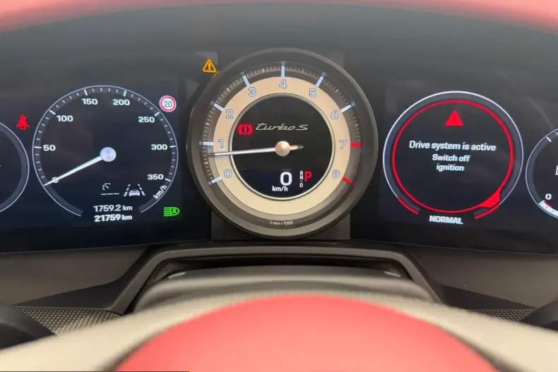 Porsche 911 din 2023 cu 20.000 km - oferta POR199741 - foto 10