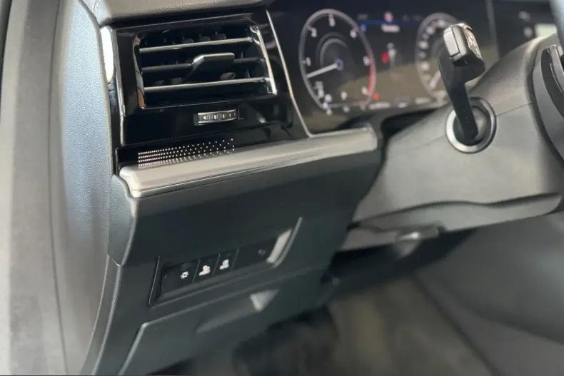 Volkswagen Touareg din 2022 cu 85.000 km - oferta VOL199742 - foto 14