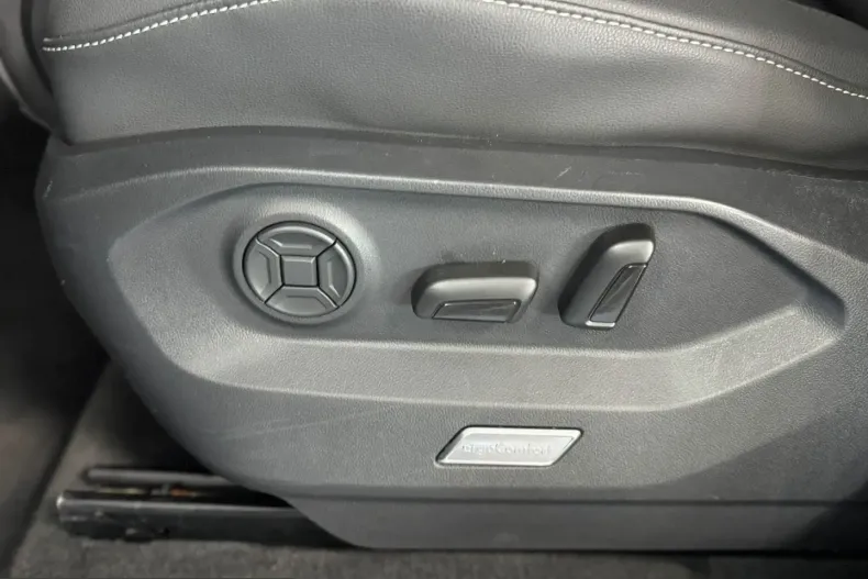 Volkswagen Touareg din 2022 cu 85.000 km - oferta VOL199742 - foto 17