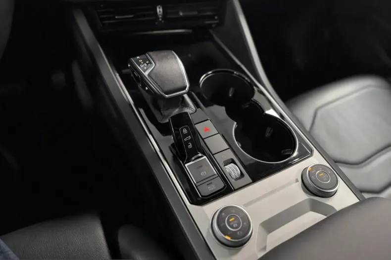 Volkswagen Touareg din 2022 cu 85.000 km - oferta VOL199742 - foto 19