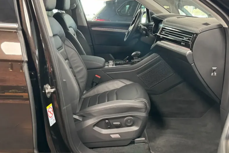 Volkswagen Touareg din 2022 cu 85.000 km - oferta VOL199742 - foto 22