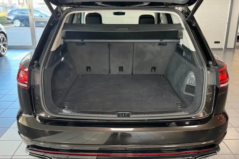 Volkswagen Touareg din 2022 cu 85.000 km - oferta VOL199742 - foto 25