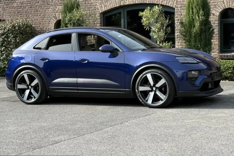 Porsche Macan din 2025 cu 9.300 km - oferta POR199744 - foto 23