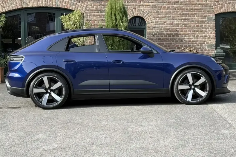 Porsche Macan din 2025 cu 9.300 km - oferta POR199744 - foto 28