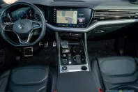 Volkswagen Touareg din 2022 cu 86.502 km - oferta VOL199746 - foto 7