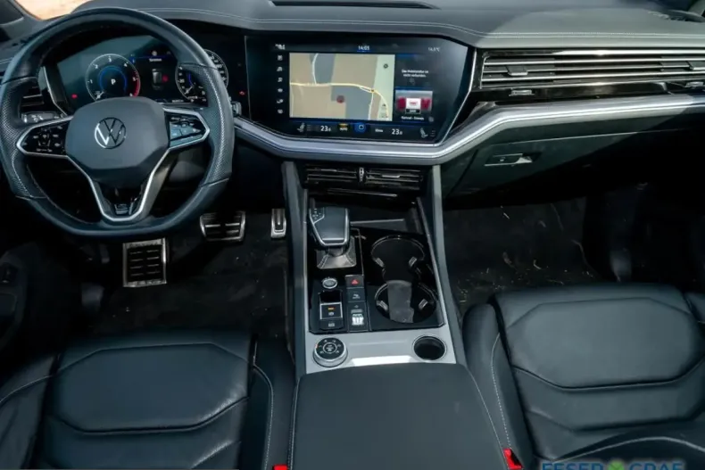 Volkswagen Touareg din 2022 cu 86.502 km - oferta VOL199746 - foto 7