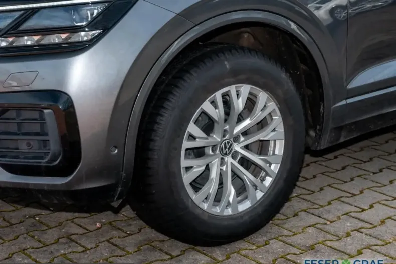 Volkswagen Touareg din 2022 cu 86.502 km - oferta VOL199746 - foto 8