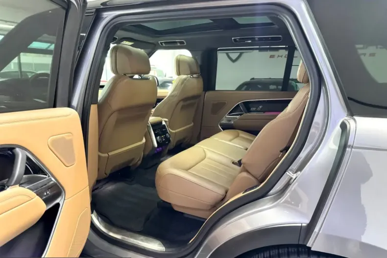 Land Rover Range Rover din 2023 cu 89.000 km - oferta LAN199751 - foto 17