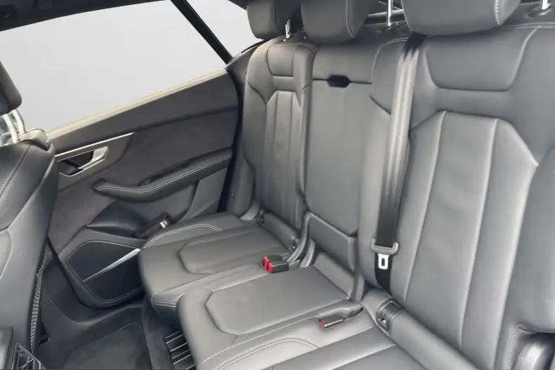 Audi SQ8 din 2025 cu 7.172 km - oferta AUD199759 - foto 12