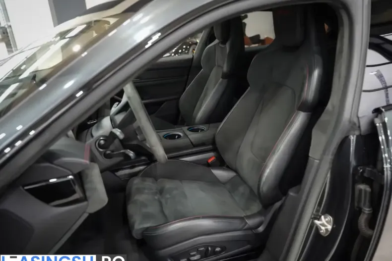 Porsche Taycan din 2022 cu 51.122 km - oferta POR199762 - foto 11