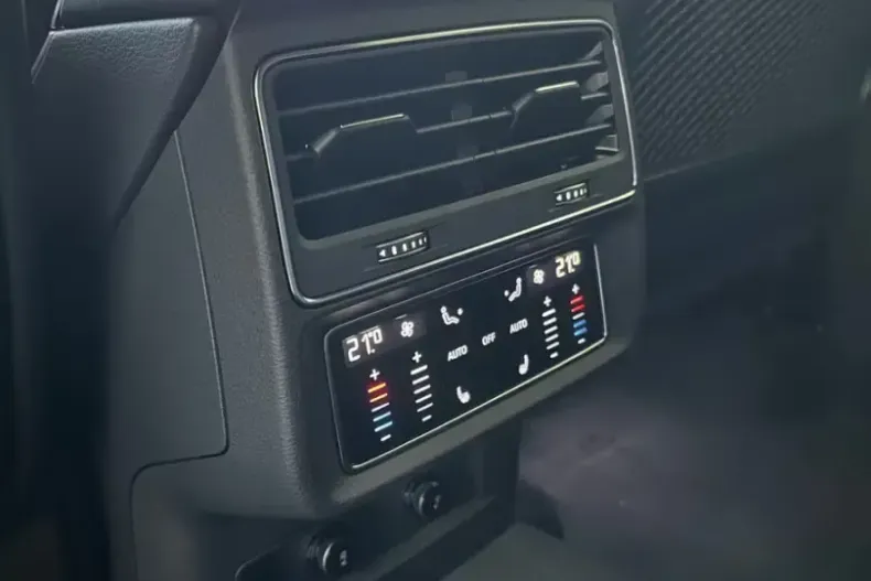 Audi SQ8 din 2025 cu 1.020 km - oferta AUD199764 - foto 25