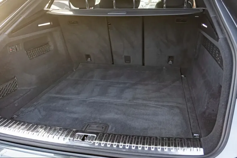 Audi Q8 din 2022 cu 47.440 km - oferta AUD199765 - foto 19