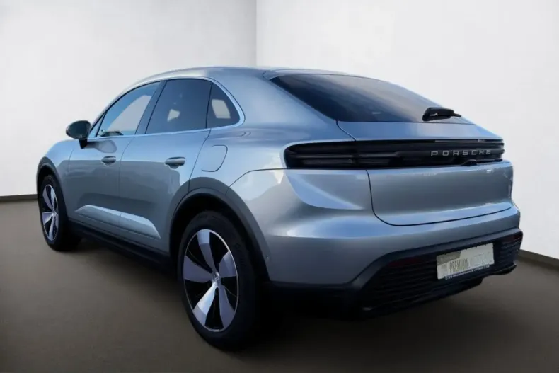 Porsche Macan din 2024 cu 24.644 km - oferta POR199766 - foto 4