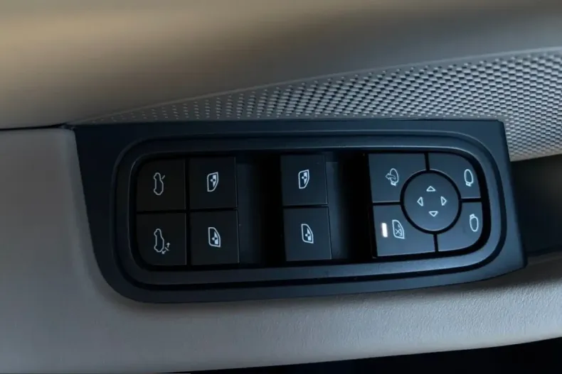 Porsche Macan din 2024 cu 24.644 km - oferta POR199766 - foto 19