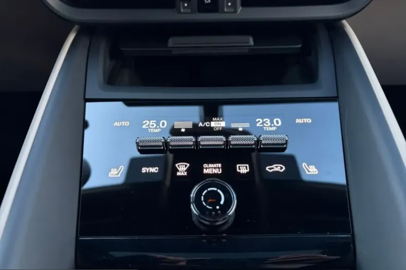 Porsche Macan din 2024 cu 24.644 km - oferta POR199766 - foto 25