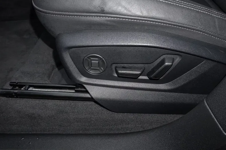 Audi Q8 din 2025 cu 22.152 km - oferta AUD199769 - foto 17