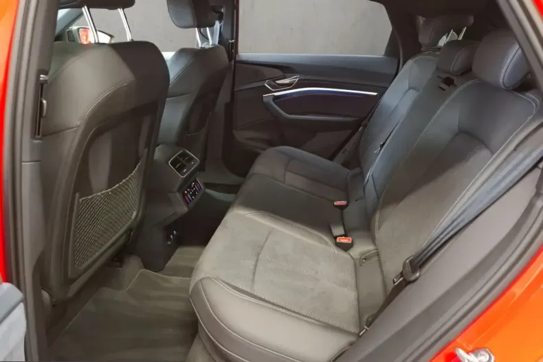 Audi SQ8 din 2024 cu 9.111 km - oferta AUD199770 - foto 13