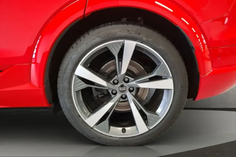 Audi SQ8 din 2024 cu 9.111 km - oferta AUD199770 - foto 17