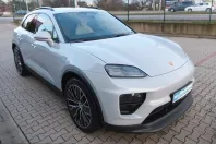 Porsche Macan din 2025 cu 9.000 km - oferta POR199781 - foto 1