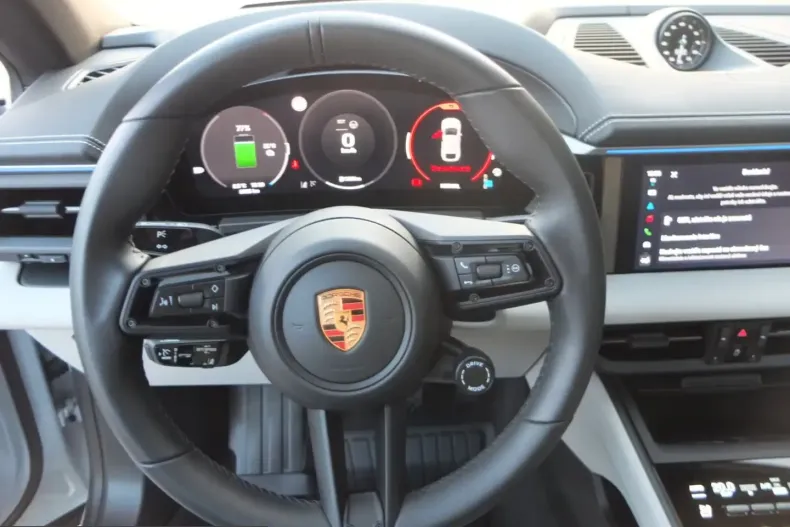 Porsche Macan din 2025 cu 9.000 km - oferta POR199781 - foto 14