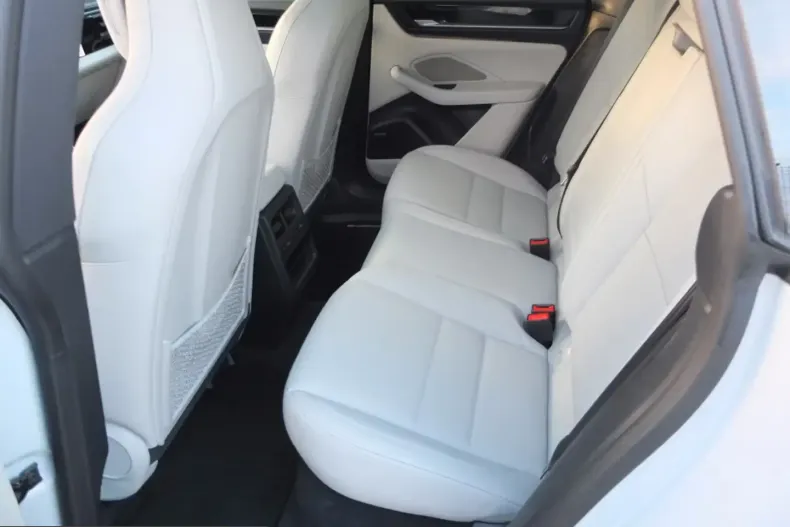 Porsche Macan din 2025 cu 9.000 km - oferta POR199781 - foto 16