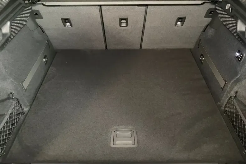 Porsche Macan din 2026 cu 8.100 km - oferta POR199783 - foto 24