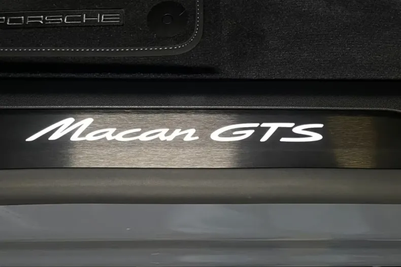 Porsche Macan din 2026 cu 8.100 km - oferta POR199783 - foto 26