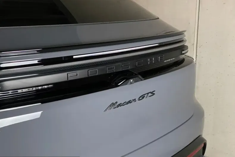 Porsche Macan din 2026 cu 8.100 km - oferta POR199783 - foto 28