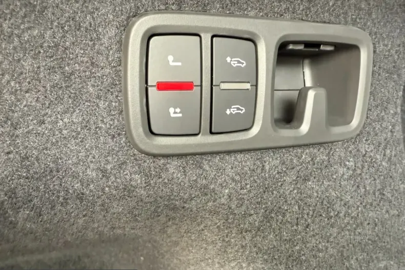 Audi SQ8 din 2025 cu 4.700 km - oferta AUD199787 - foto 34