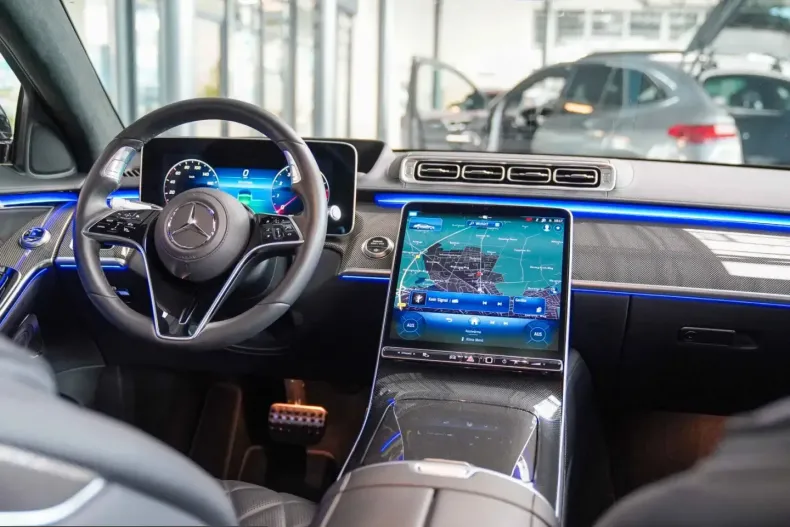 Mercedes-Benz S 500 (Clasa S) din 2025 cu 9.121 km - oferta MER199793 - foto 11