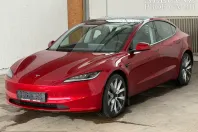 Tesla Model 3 din 2025 cu 1.260 km - oferta TES199794 - foto 1