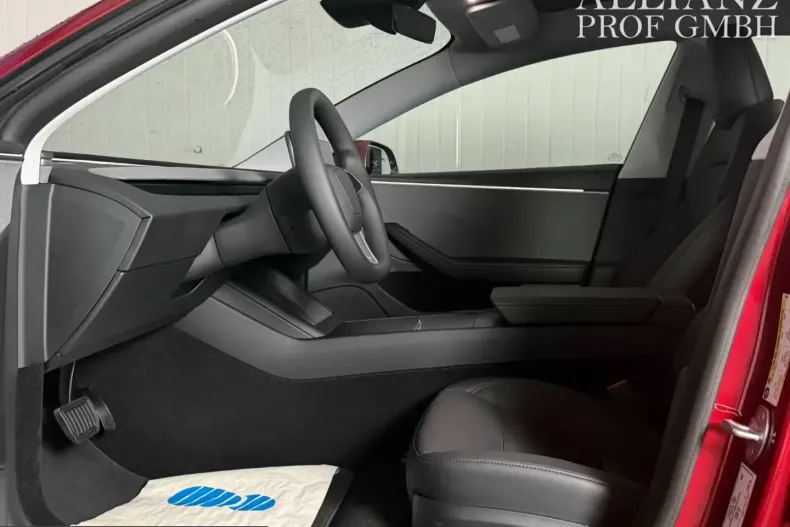 Tesla Model 3 din 2025 cu 1.260 km - oferta TES199794 - foto 11