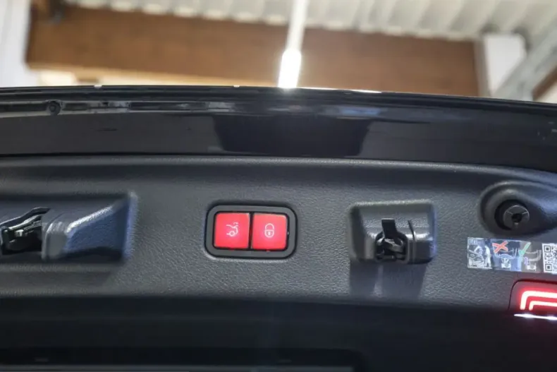 Mercedes-Benz S 63 AMG (Clasa S) din 2025 cu 28.500 km - oferta MER199824 - foto 32