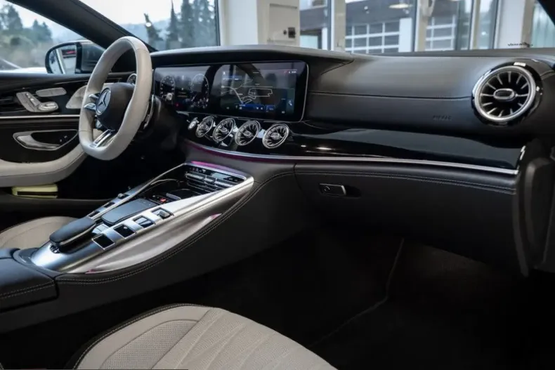 Mercedes-Benz AMG GT (Clasa GT) din 2025 cu 3.392 km - oferta MER199830 - foto 2