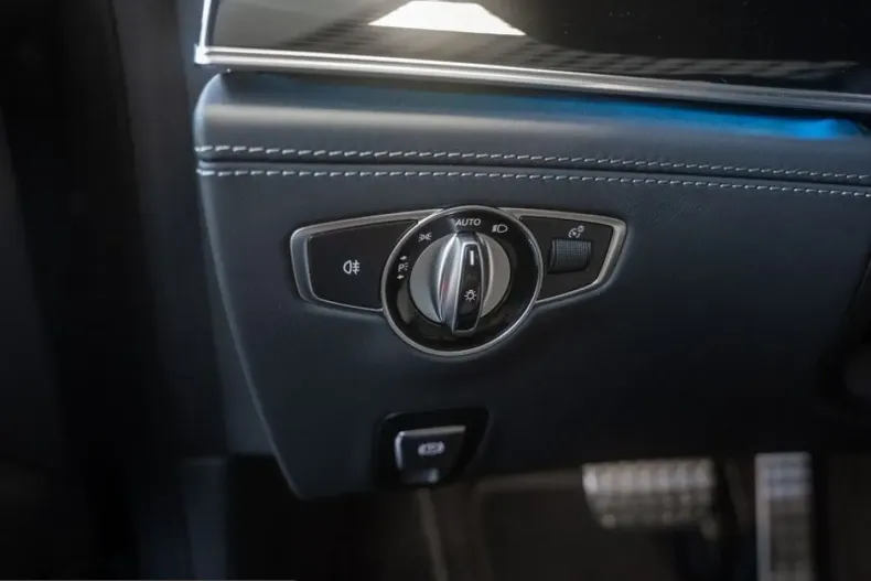 Mercedes-Benz AMG GT (Clasa GT) din 2025 cu 3.392 km - oferta MER199830 - foto 18