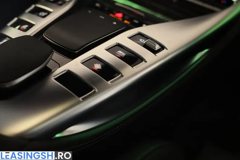 Mercedes-Benz AMG GT (Clasa GT) din 2025 cu 8.997 km - oferta MER199835 - foto 45