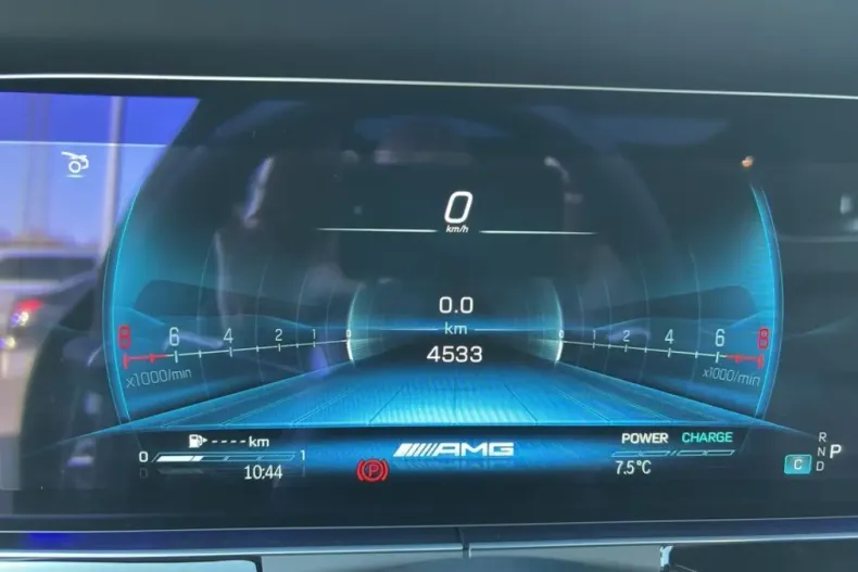 Mercedes-Benz AMG GT (Clasa GT) din 2025 cu 4.522 km - oferta MER199840 - foto 23