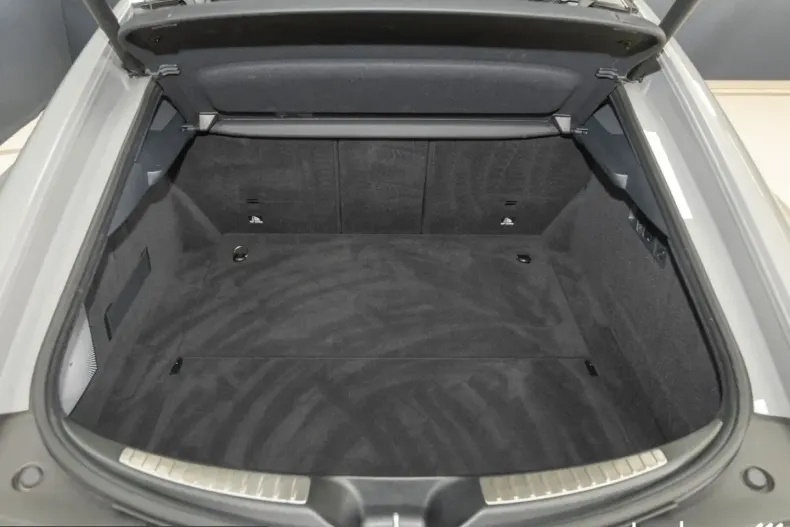 Mercedes-Benz AMG GT (Clasa GT) din 2025 cu 16.817 km - oferta MER199859 - foto 9