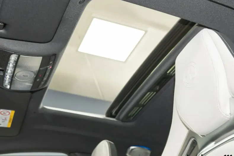 Mercedes-Benz AMG GT (Clasa GT) din 2025 cu 16.817 km - oferta MER199859 - foto 13