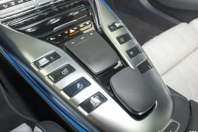 Mercedes-Benz AMG GT (Clasa GT) din 2025 cu 16.817 km - oferta MER199859 - foto 26