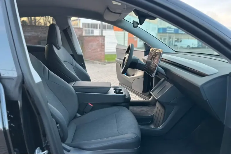 Tesla Model Y din 2025 cu 2.300 km - oferta TES199869 - foto 5