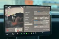 Tesla Model Y din 2025 cu 2.300 km - oferta TES199869 - foto 12