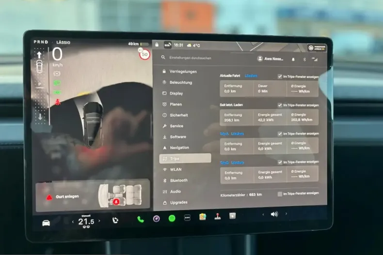 Tesla Model Y din 2025 cu 2.300 km - oferta TES199869 - foto 12